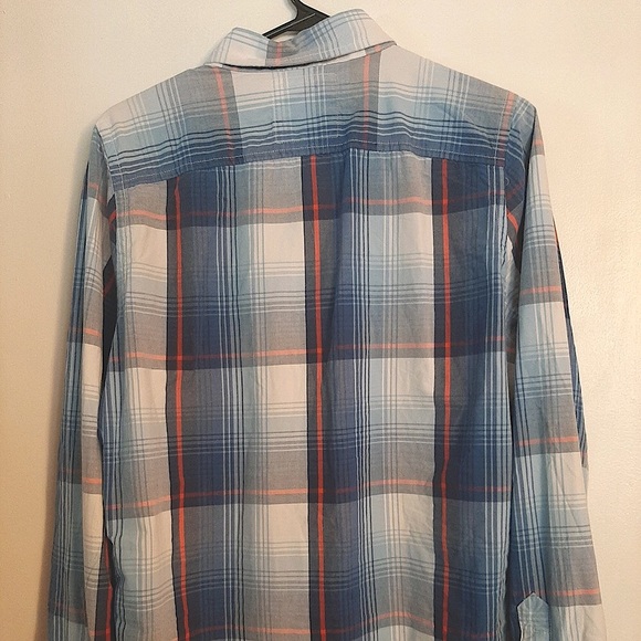 Hollister long sleeved button up - Picture 2 of 4